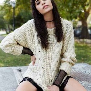 UNIF Oversized Chunky Cream Off White Sweater